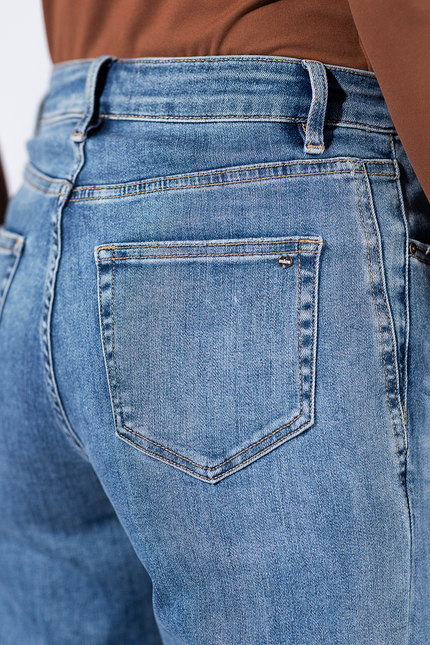 Canyon Club Raw Hem Jeans