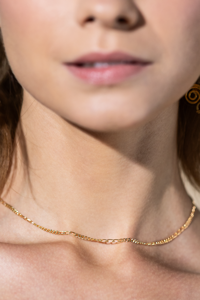 Lucero Chain Link Necklace