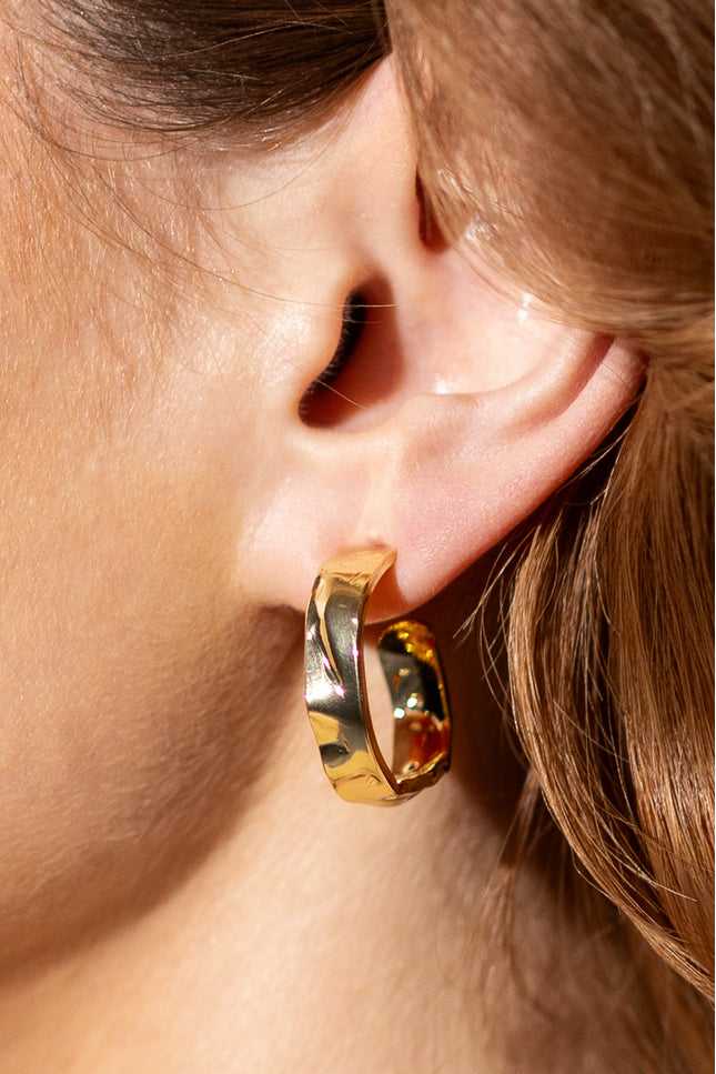 18k gold-plated Textured Hoop Earrings