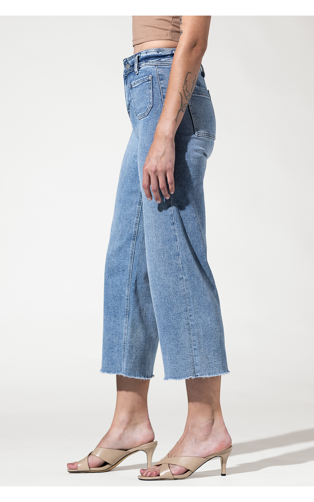 Cropped Wide Leg with Front Pocket