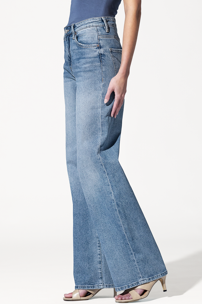 Super High Rise Wide Leg Jean