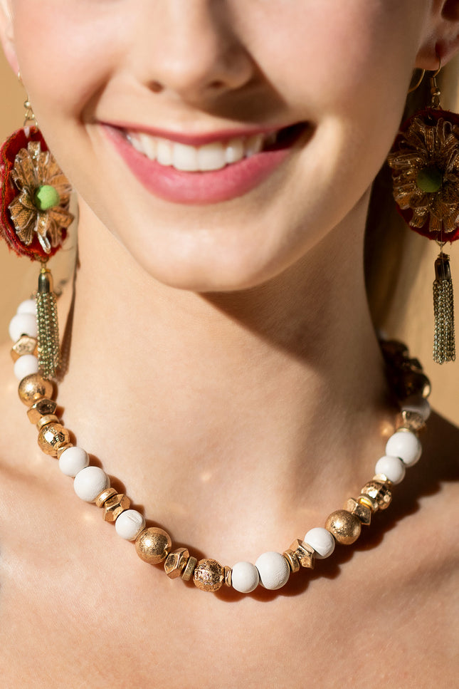 White and Gold Beaded Necklace