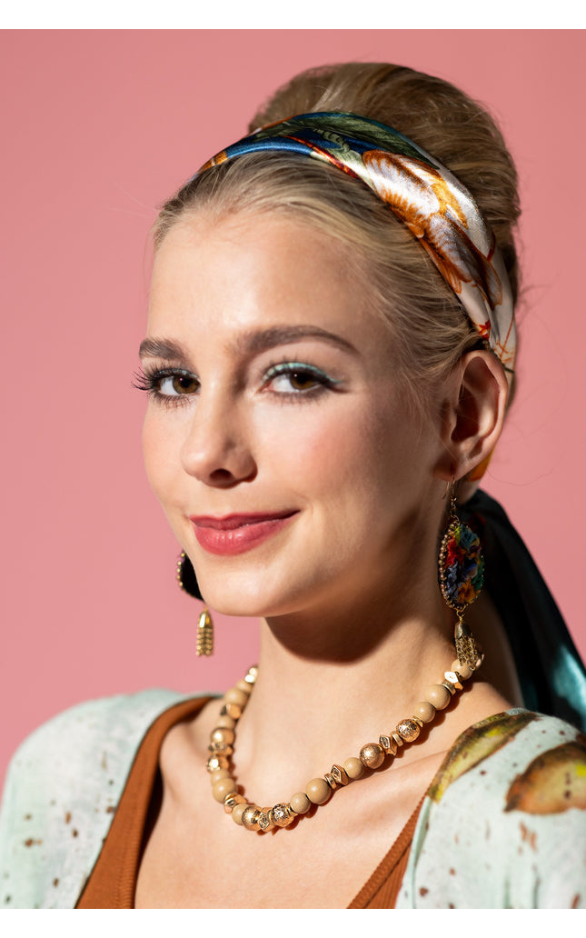 Beige and Gold Beaded Necklace