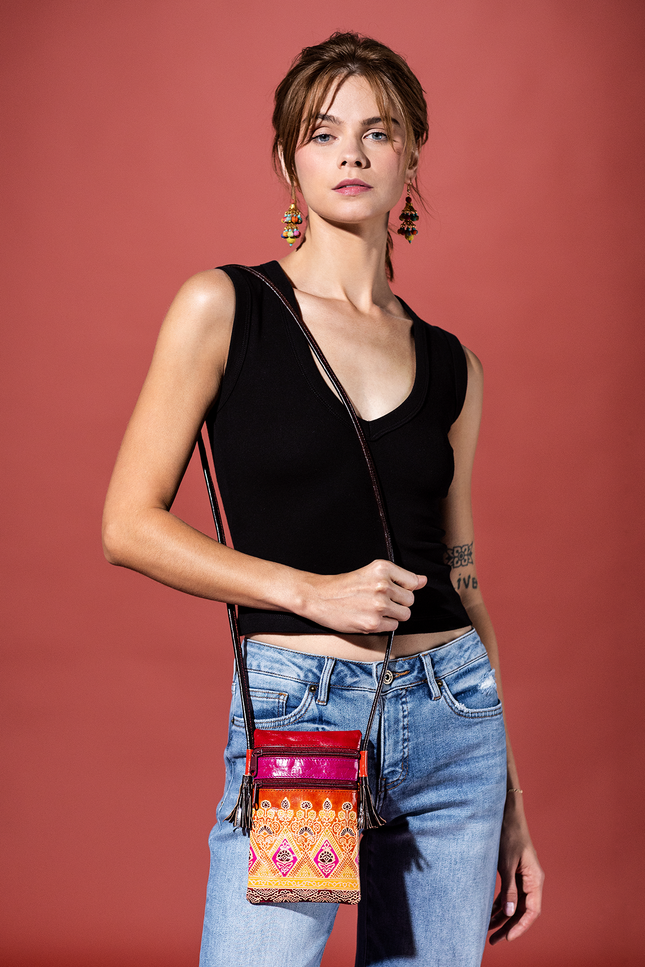 Magenta Wanderer Cellphone Bag