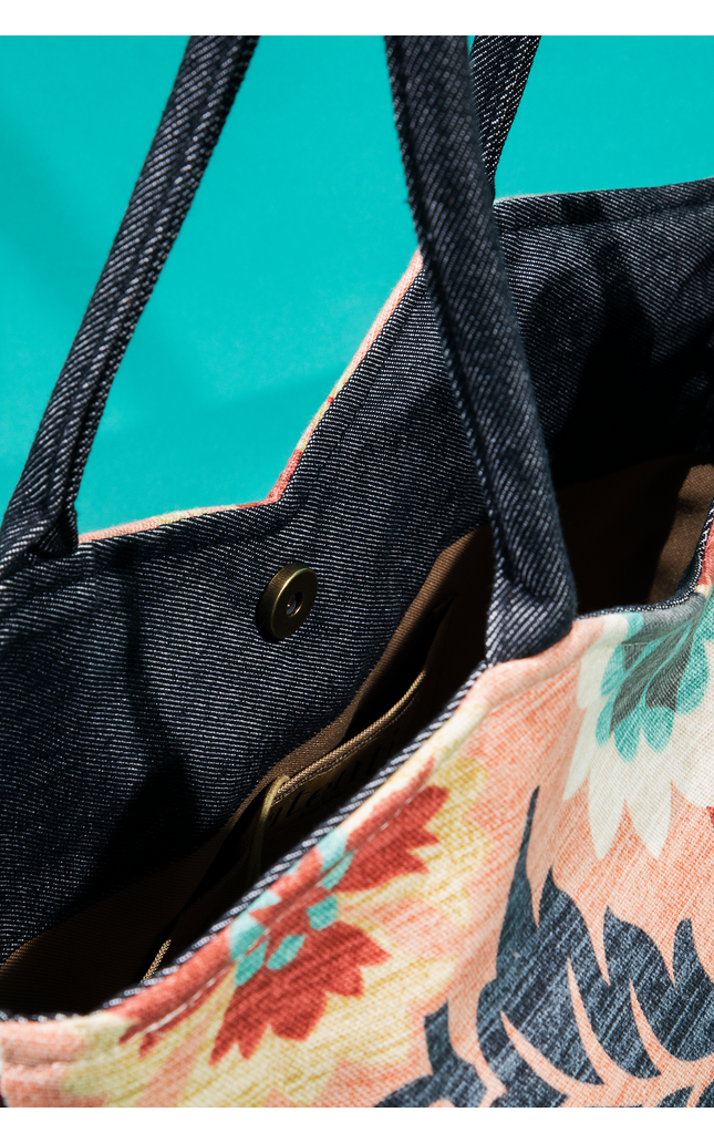 Santa Monica Lolita Handbag with Matching Pouch