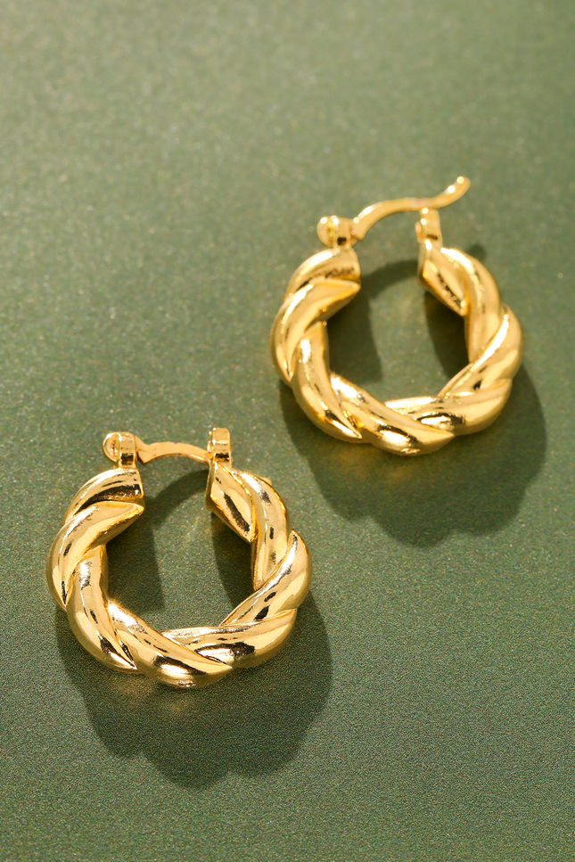 Solace Twist Hoop Earring