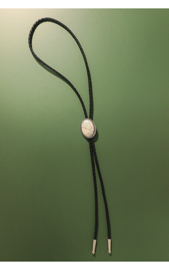 White Buffalo Sawtooth Bolo Tie