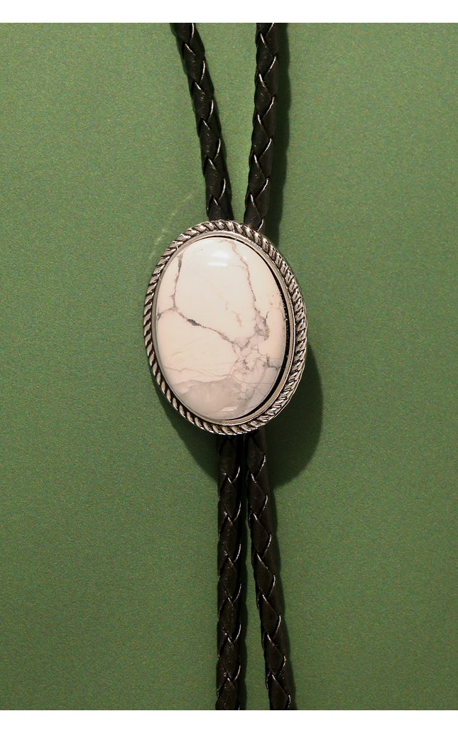 White Buffalo Sawtooth Bolo Tie