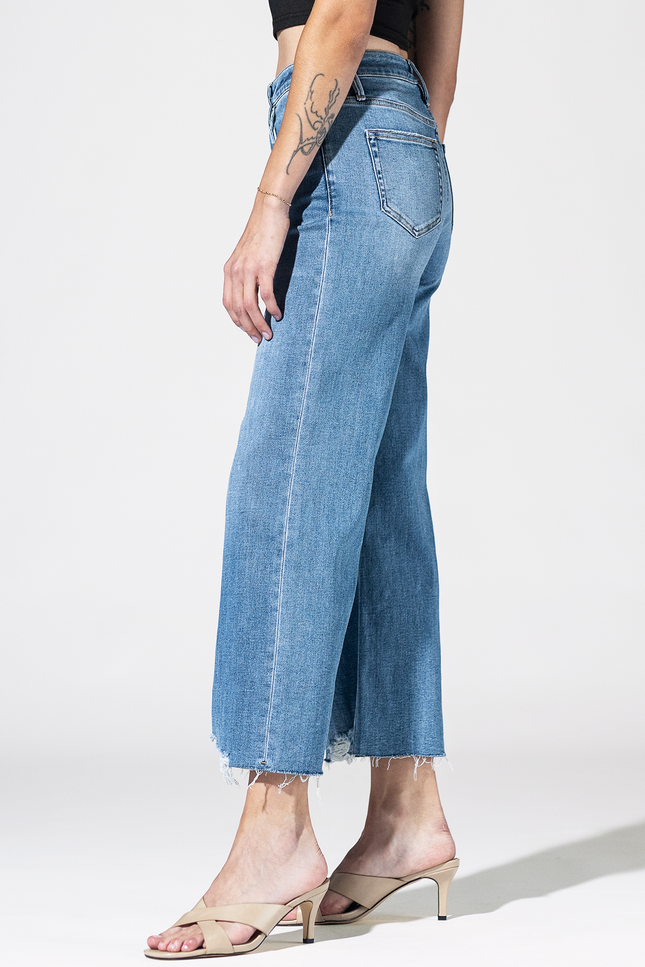 The Easy Days Crop Jean